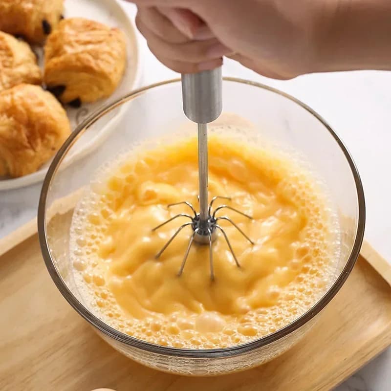 Batedor de Ovos Semiautomático Giratório em Aço Inox para Cozinha